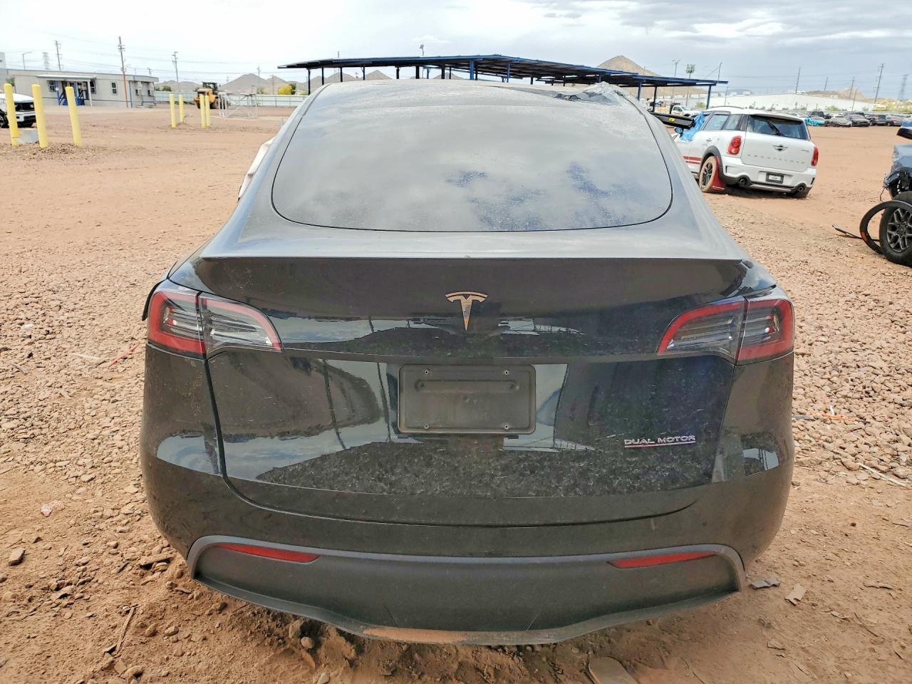 2023 Tesla Model Y - Фото 6