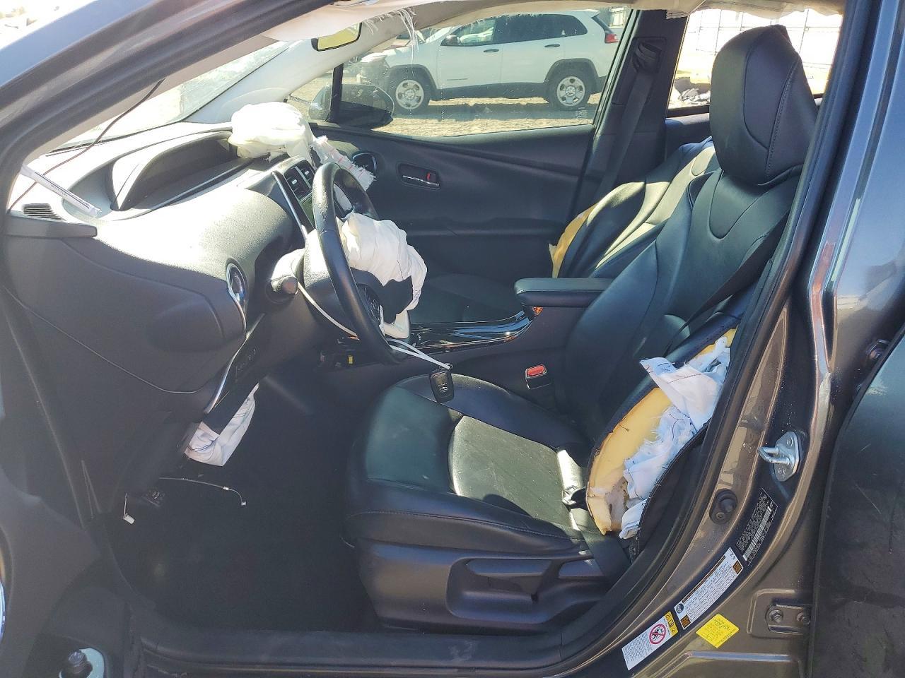 2018 Toyota Prius Three Touring - Фото 7