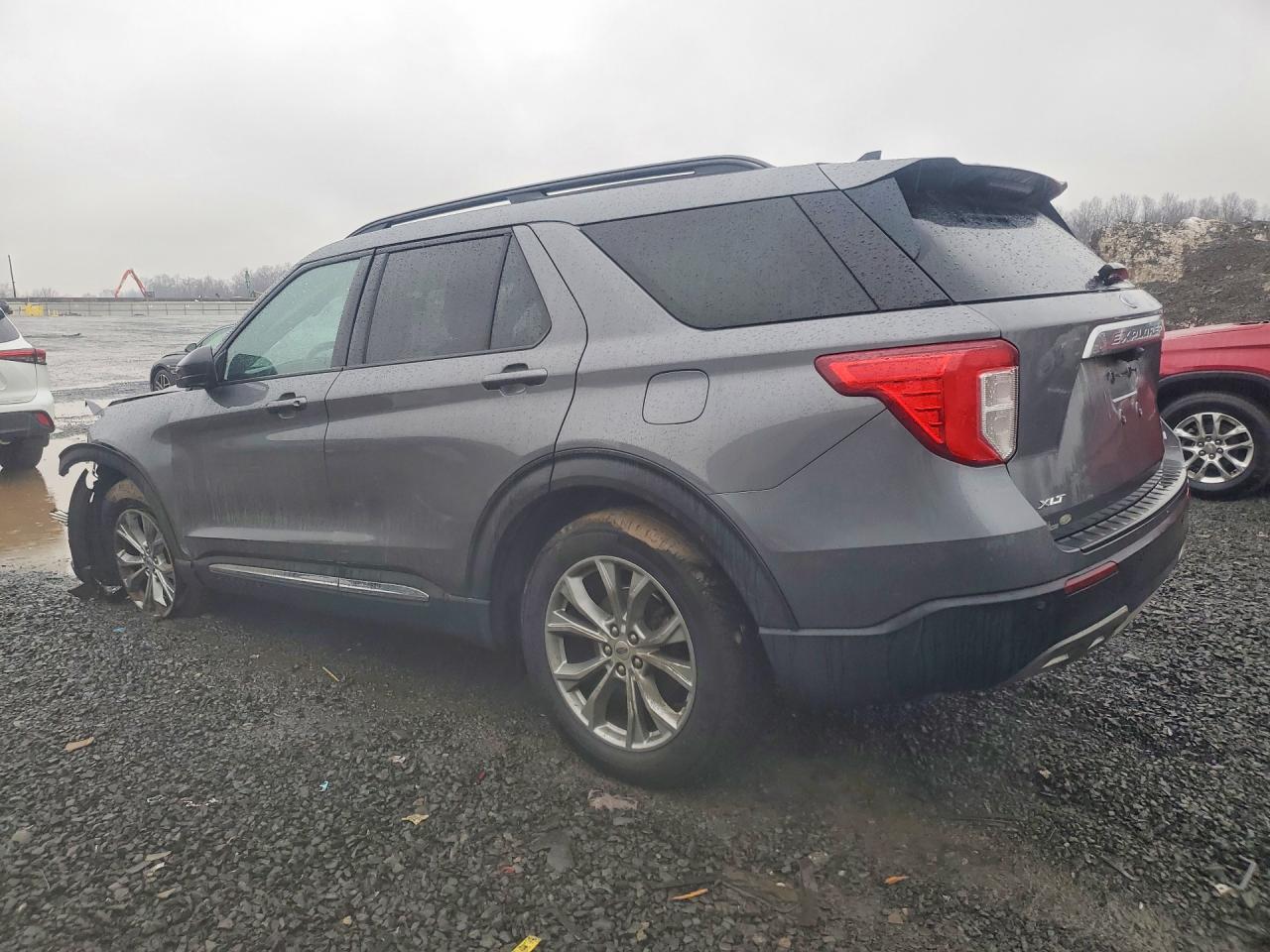 2021 Ford Explorer Xlt - Фото 2