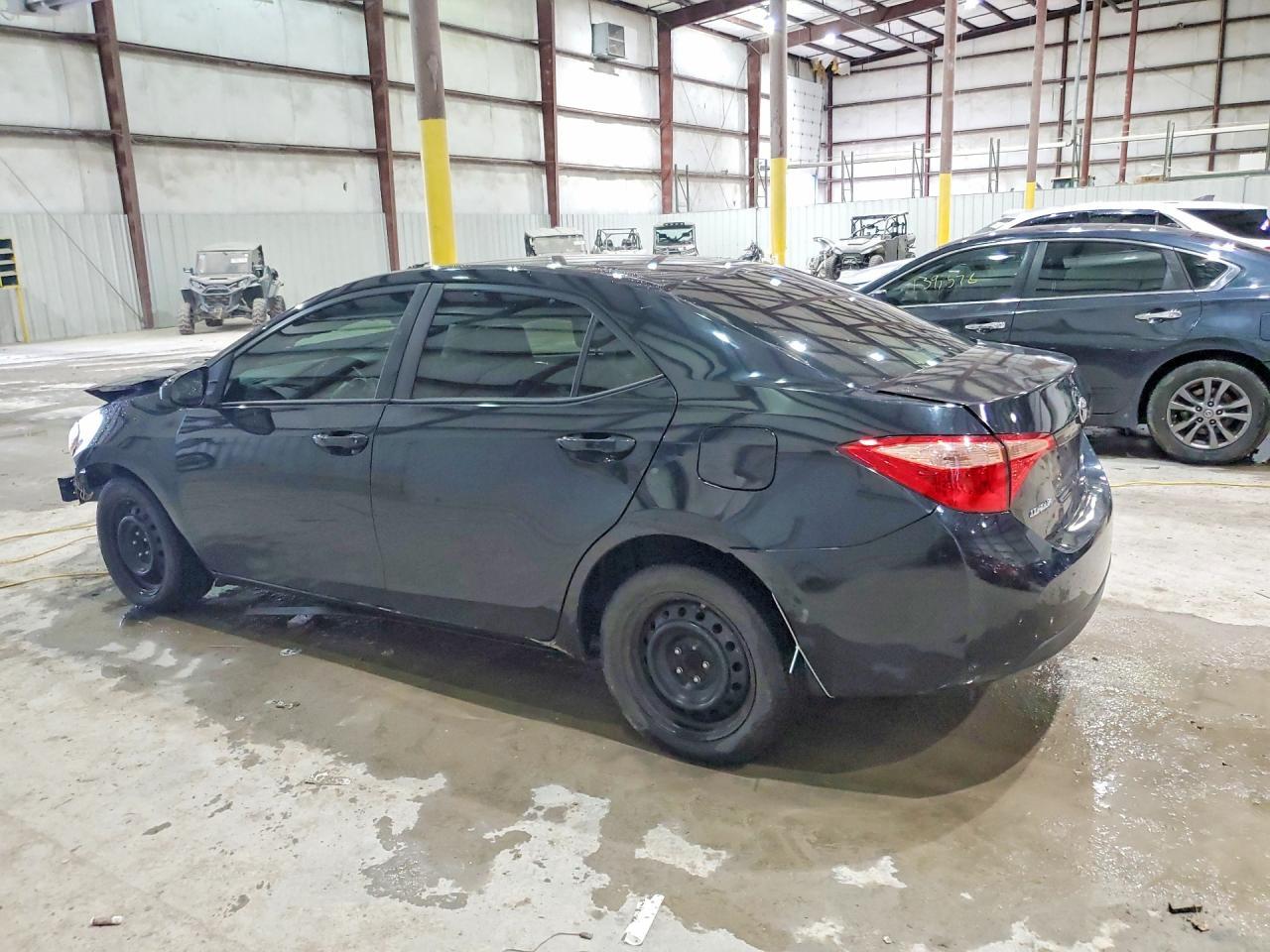 2019 Toyota Corolla Le - Фото 2