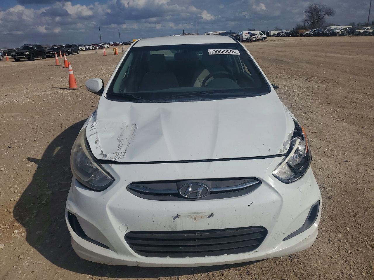 2016 Hyundai Accent Se - Фото 5