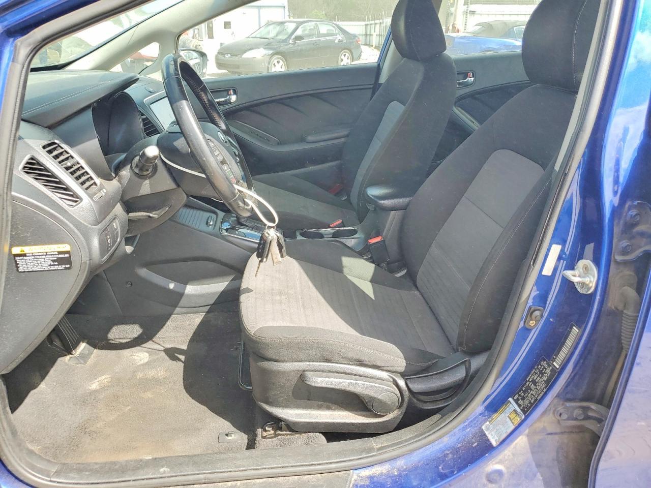 2018 Kia Forte S - Image 7
