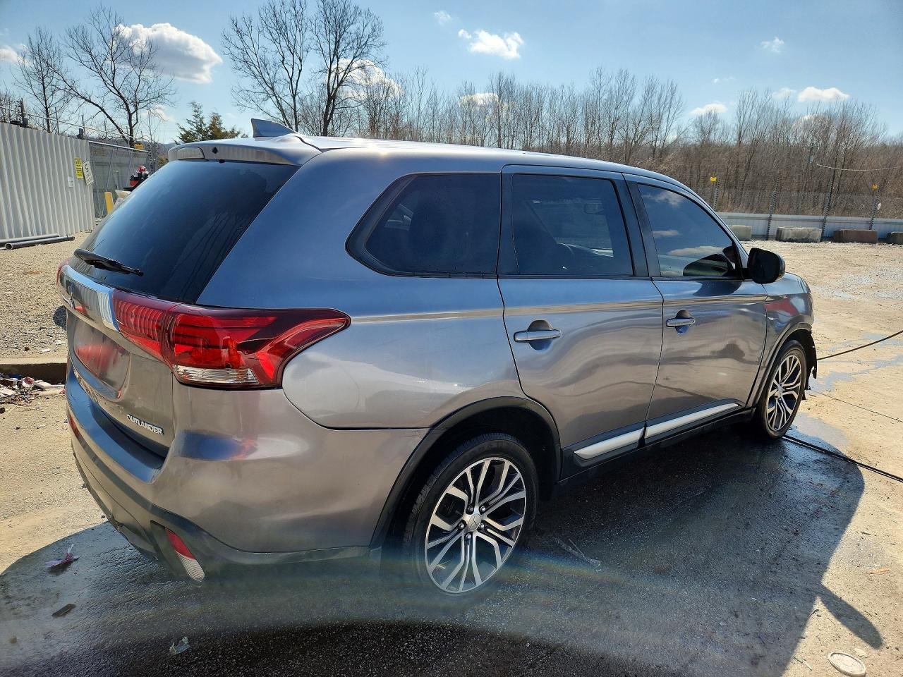 2018 Mitsubishi Outlander Es - Фото 3