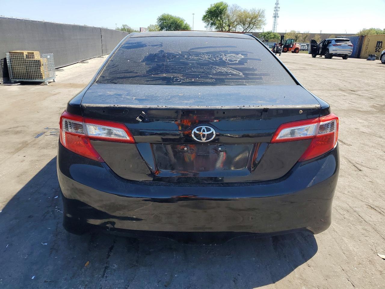 2013 Toyota Camry Se - Image 6