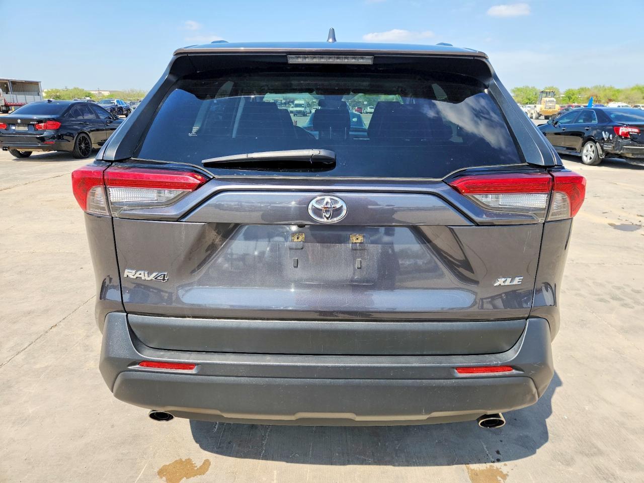 2019 Toyota Rav4 Xle Premium - Image 6