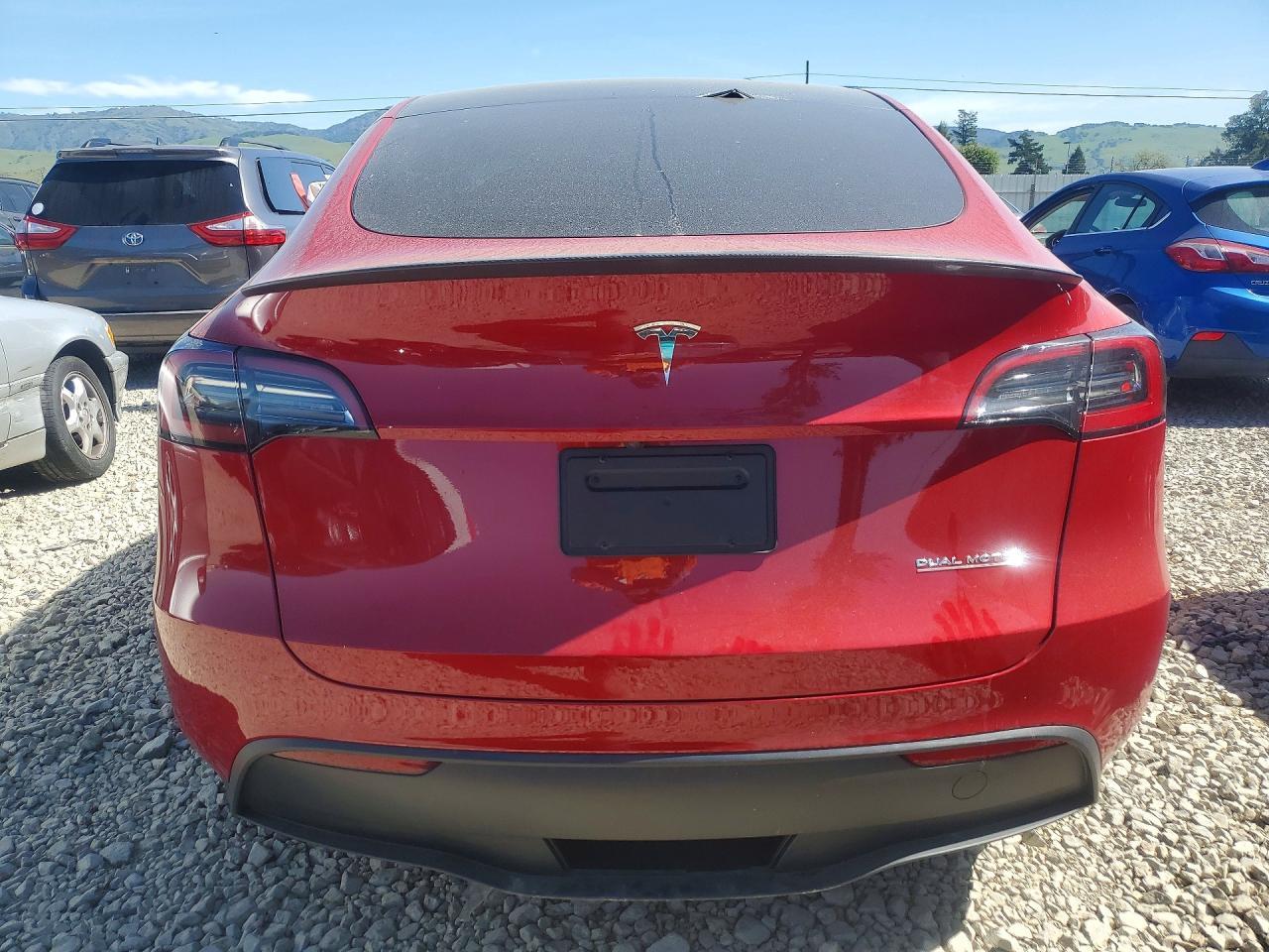 2023 Tesla Model Y - Фото 6