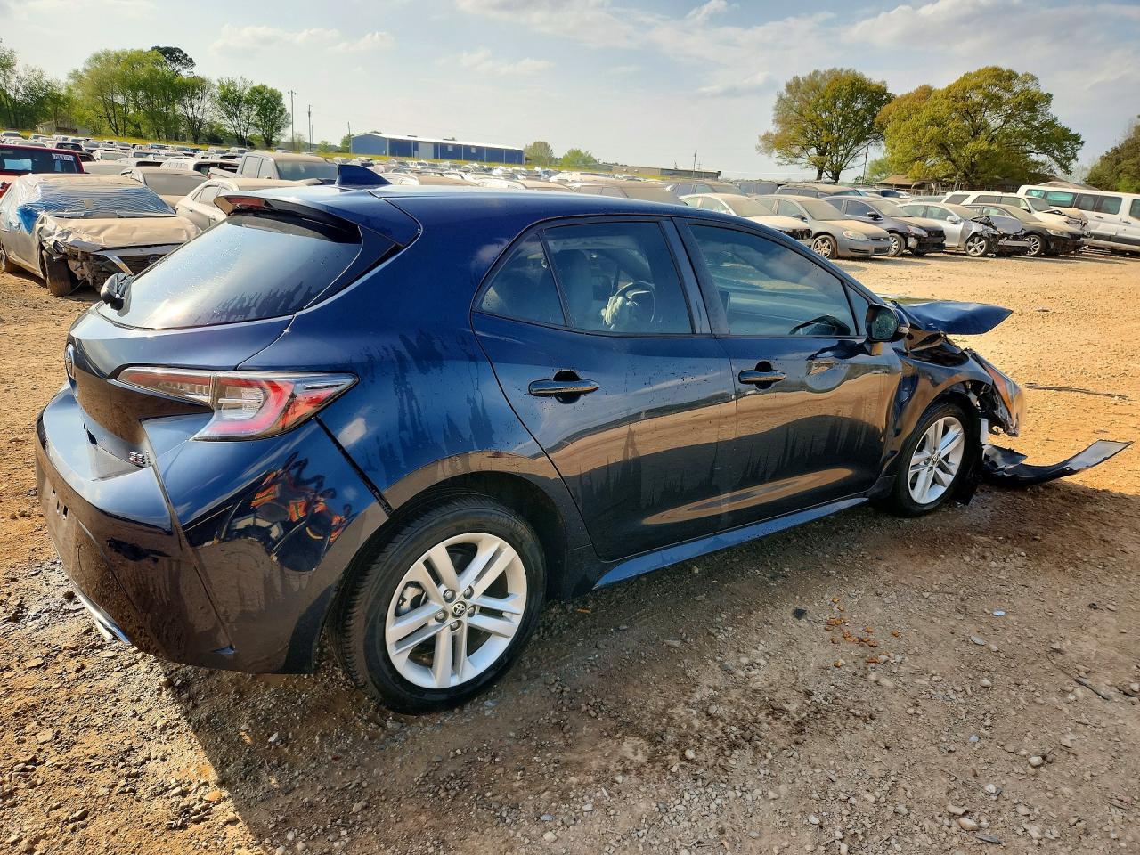 2021 Toyota Corolla Hatchback Se - Фото 3