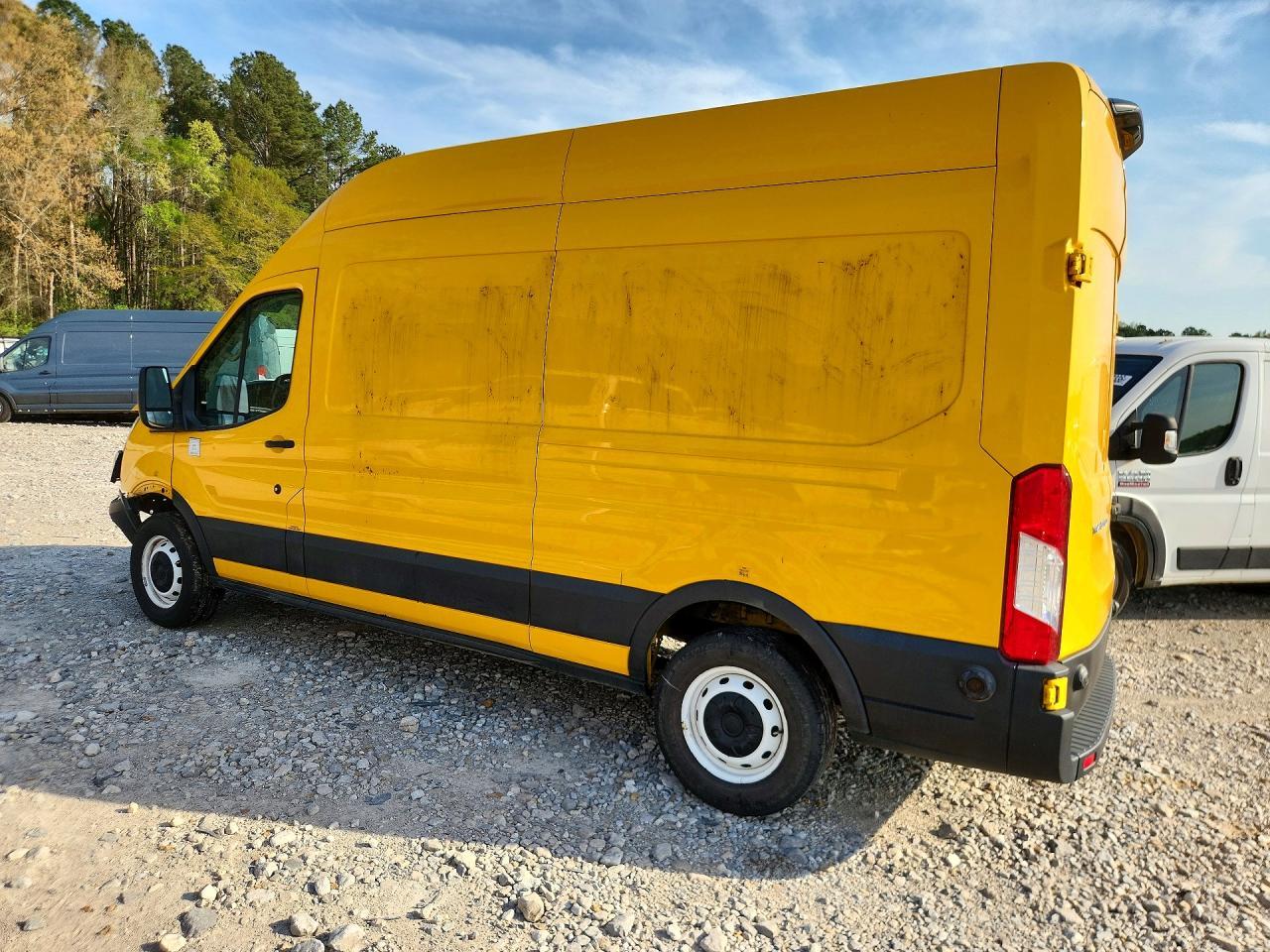 2022 Ford Transit T-250 Cargo ** R & D * Pri Fleet ** - Image 2