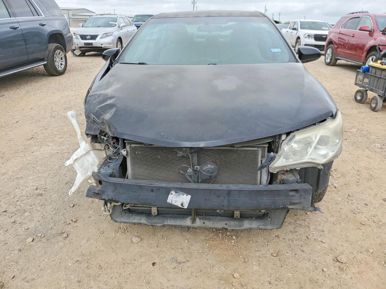 2012 Toyota Camry Le A - Image 5