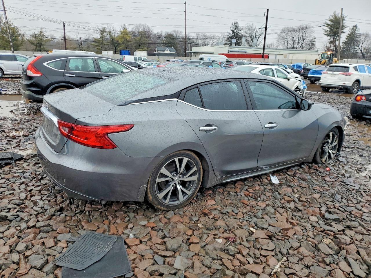 2017 Nissan Maxima 3.5 S - Image 3