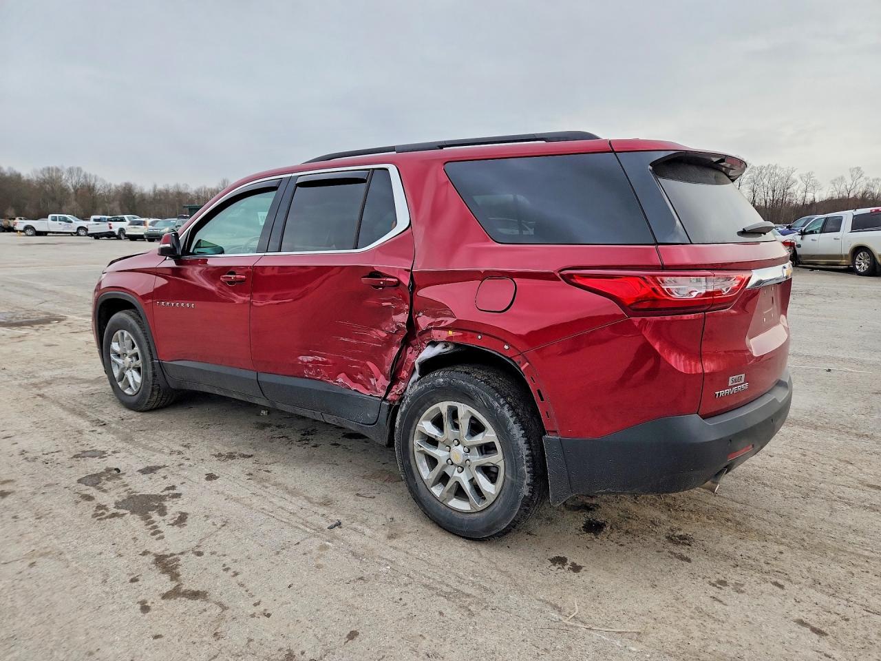 2021 Chevrolet Traverse Lt - Image 2