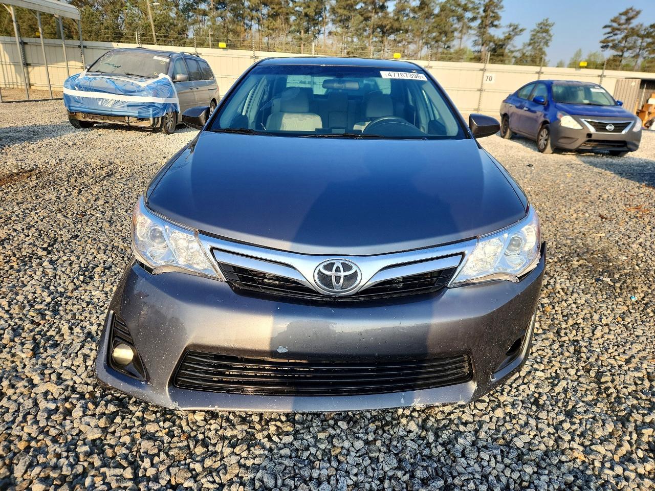 2013 Toyota Camry Le - Image 5