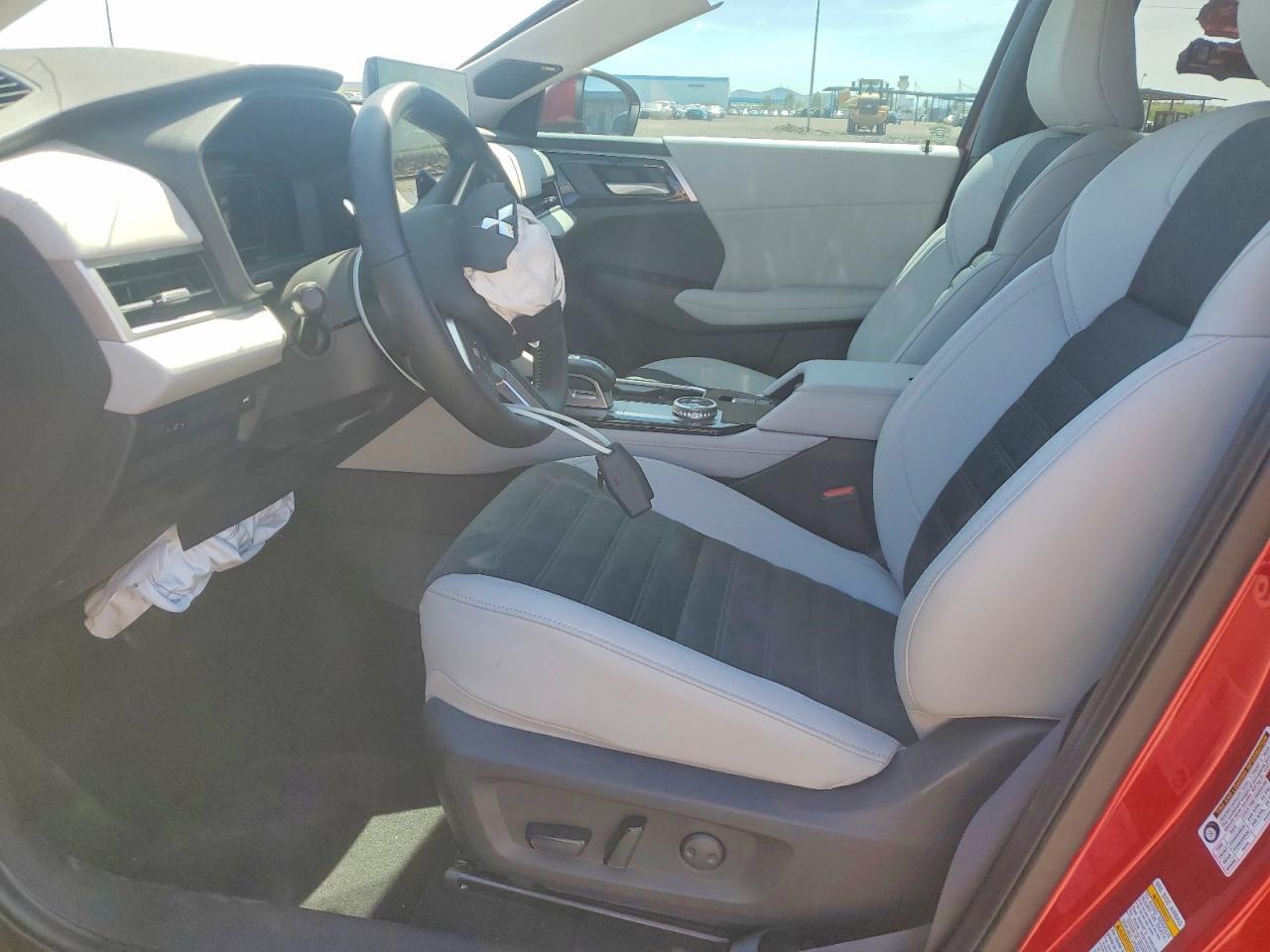 2025 Mitsubishi Outlander Se - Фото 7
