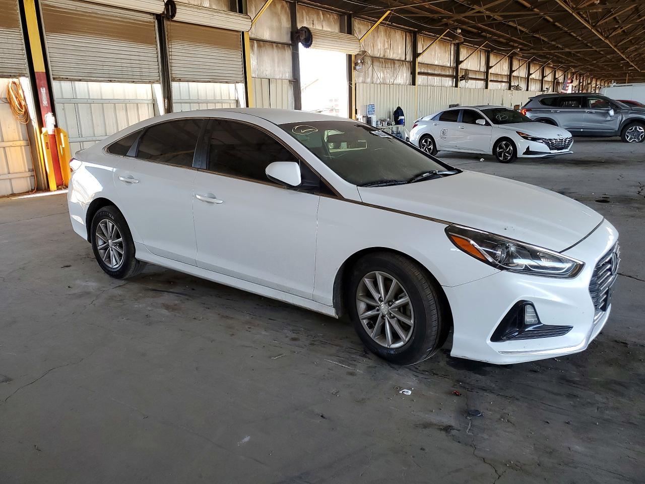 2019 Hyundai Sonata Se - Image 4