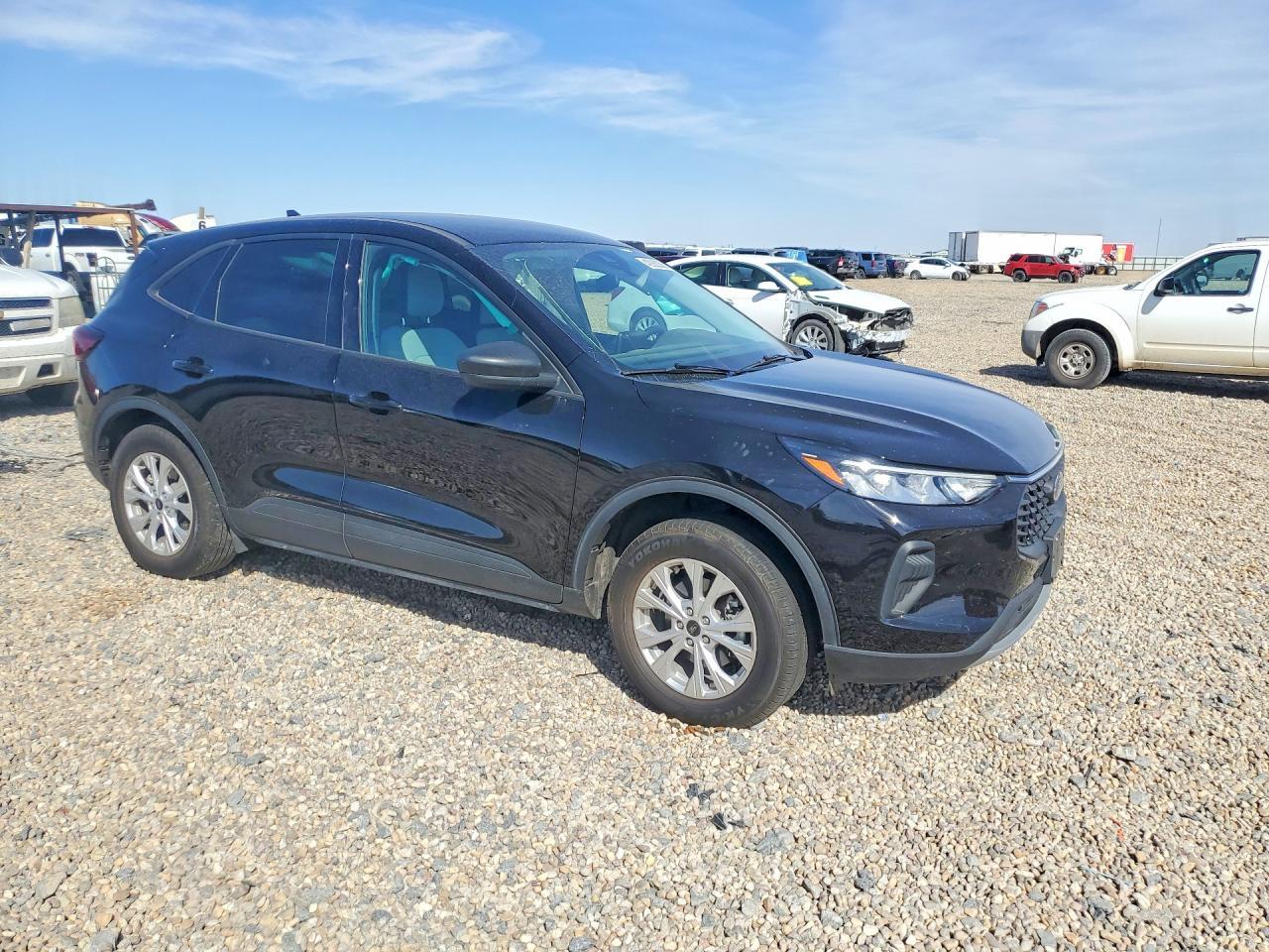 2025 Ford Escape Active - Image 4