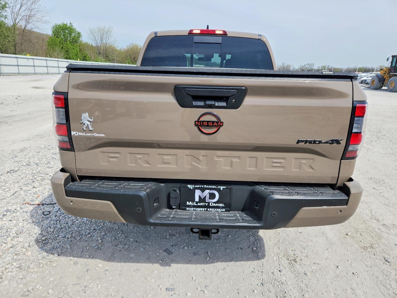2024 Nissan Frontier Pro-4X - Фото 6