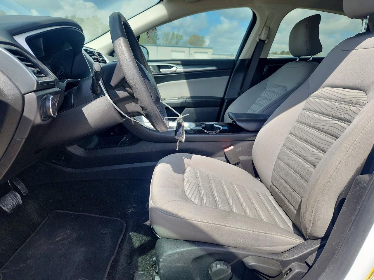 2016 Ford Fusion - Фото 7