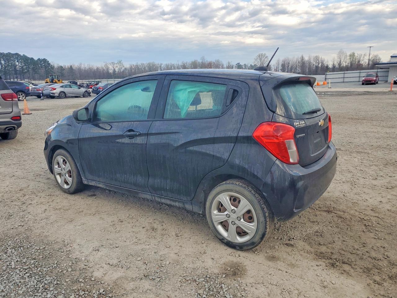 2019 Chevrolet Spark Ls - Фото 2