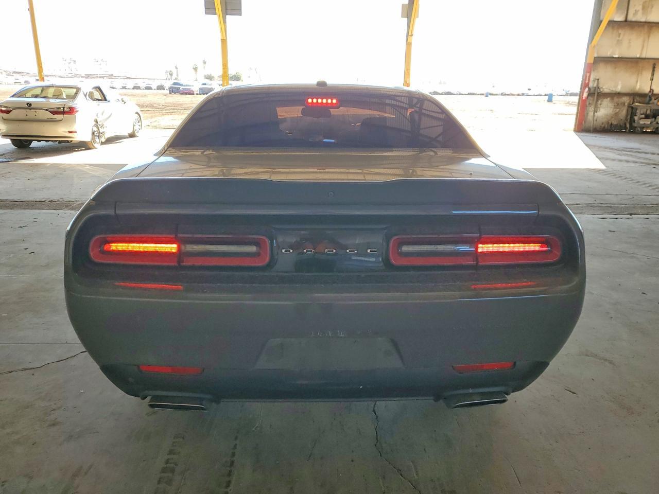 2018 Dodge Challenger R - Фото 6