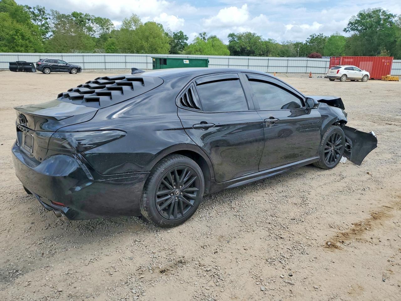2023 Toyota Camry Se - Фото 3