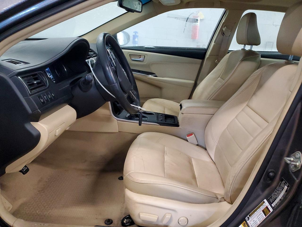 2017 Toyota Camry Hybrid - Фото 7