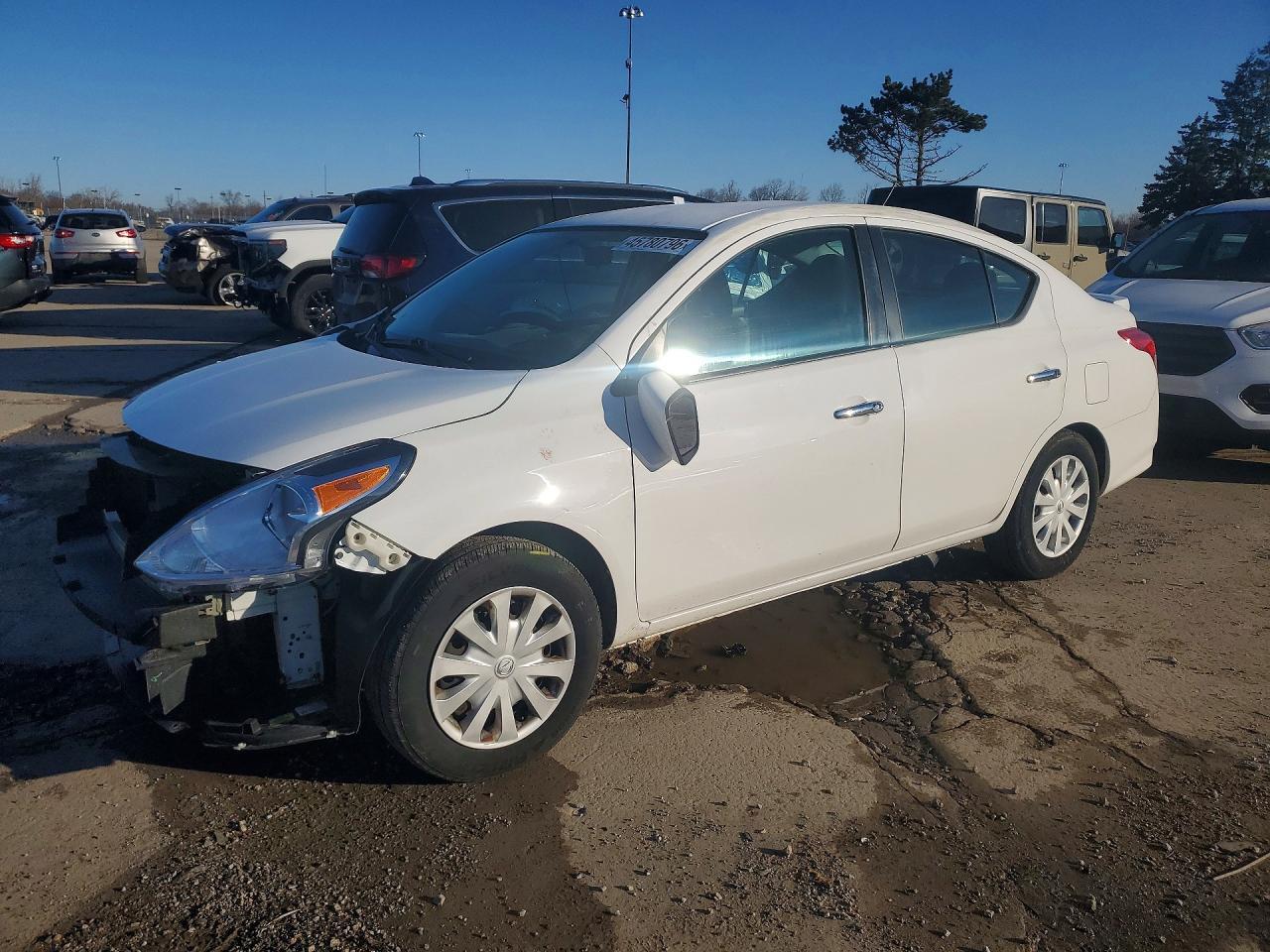 2019 Nissan Versa Sv