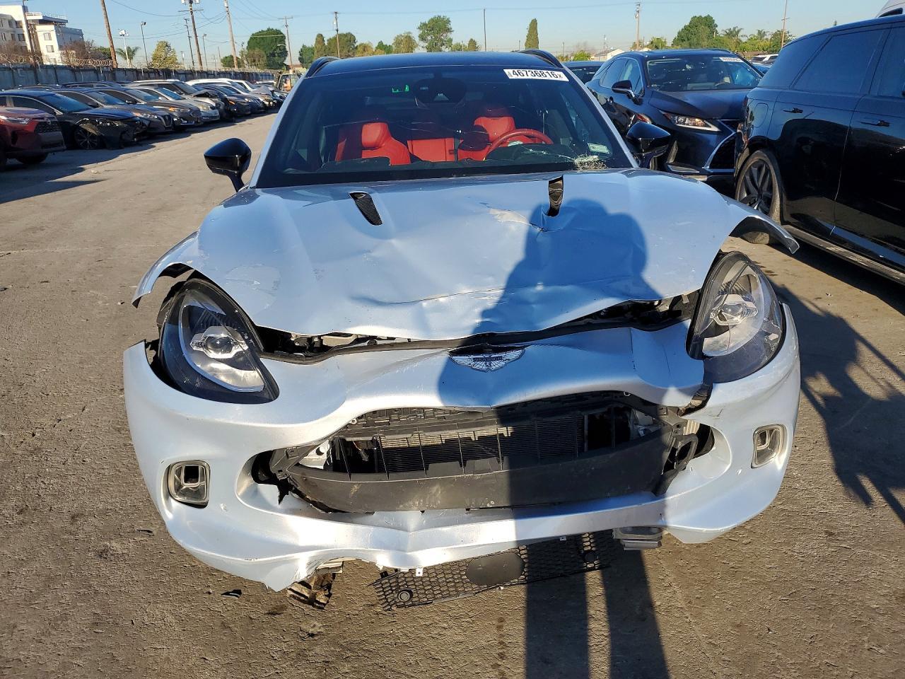 2021 Aston Martin Dbx - Фото 5