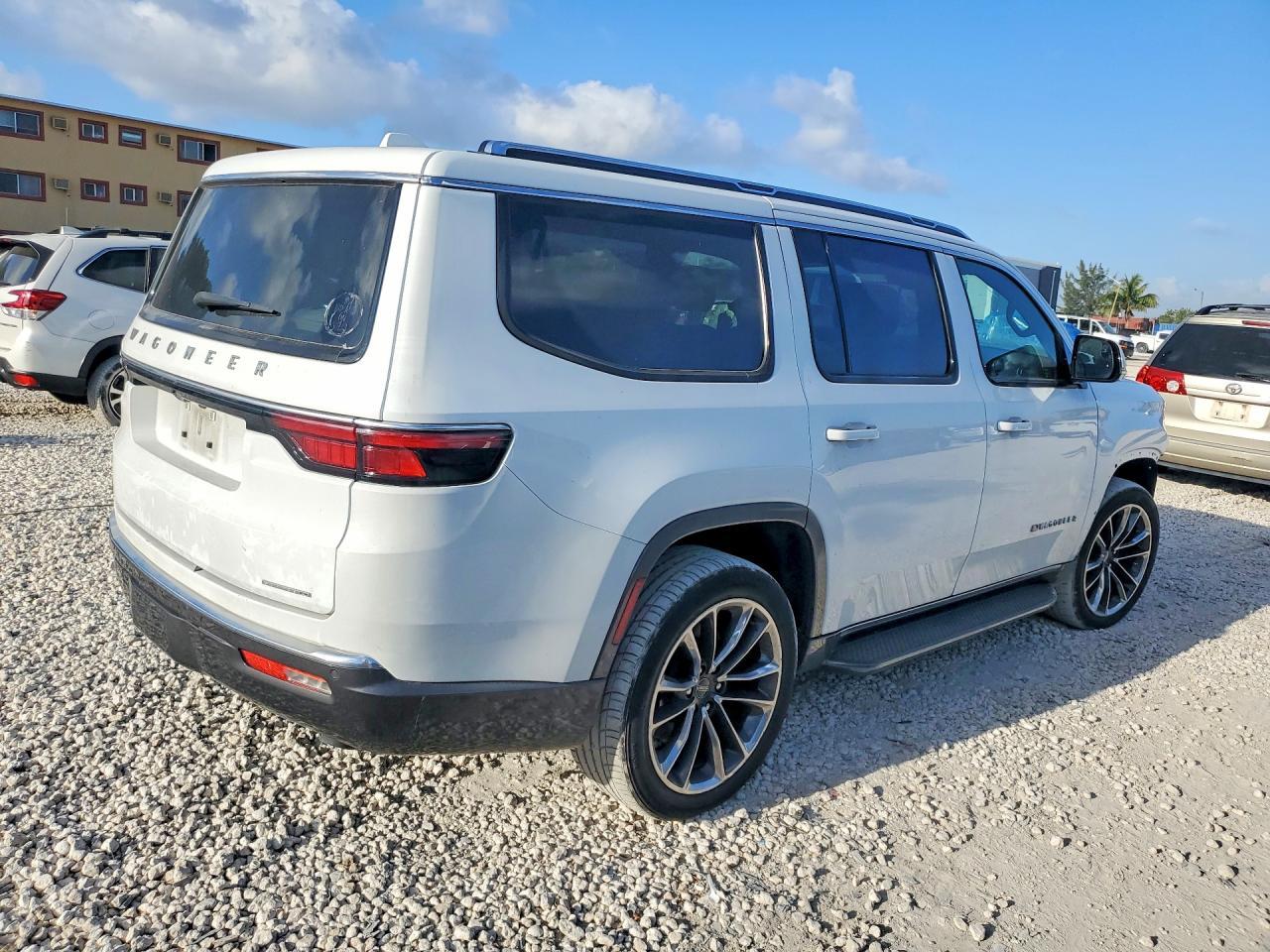 2022 Jeep Wagoneer Series Ii - Image 3