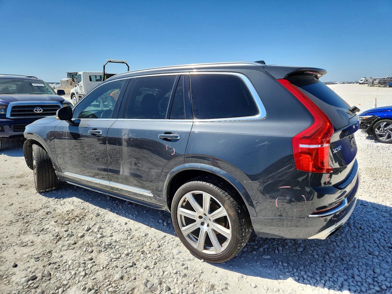 2017 Volvo Xc90 T6 - Image 2