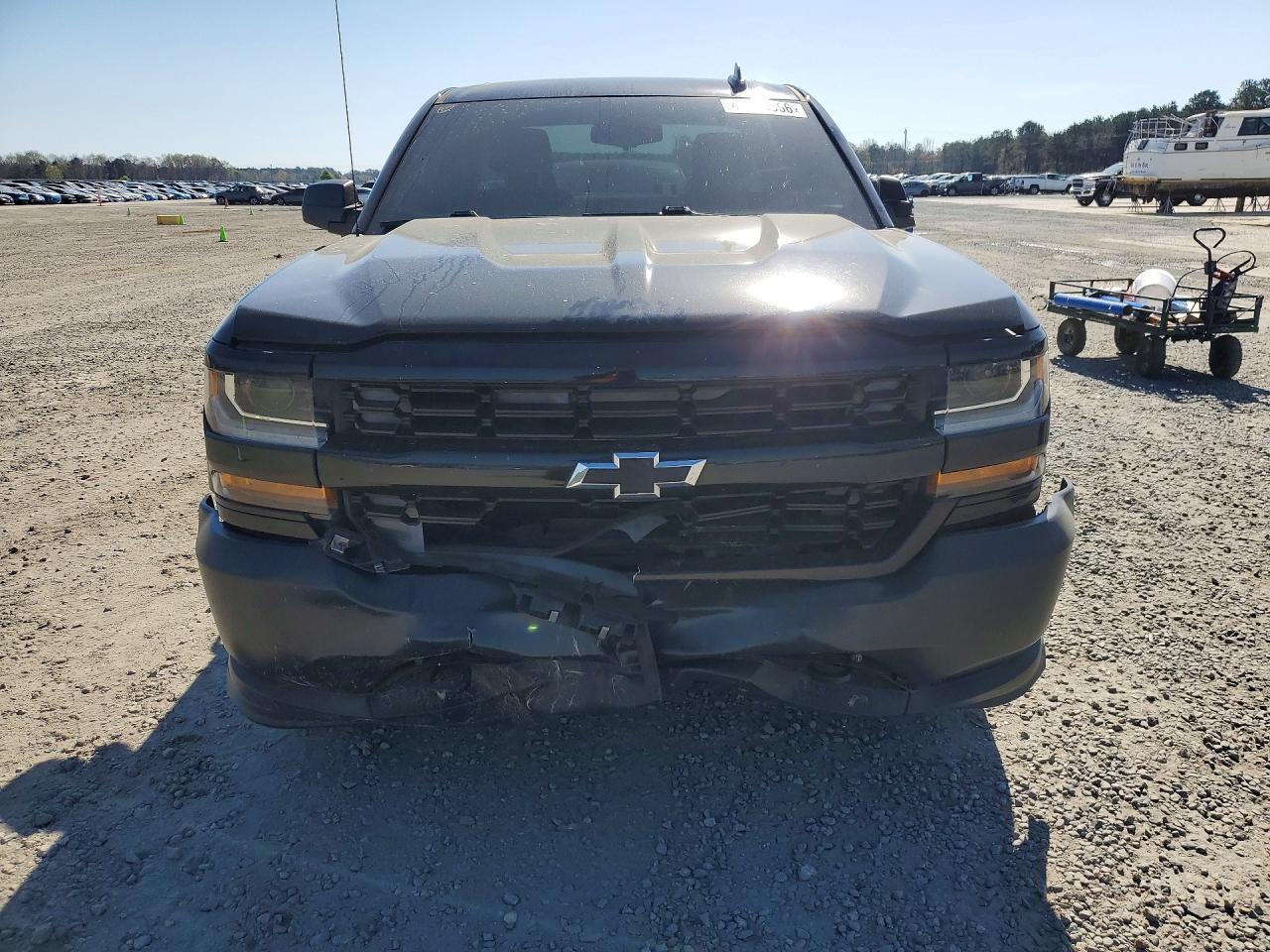 2016 Chevrolet Silverado K1500 - Image 5