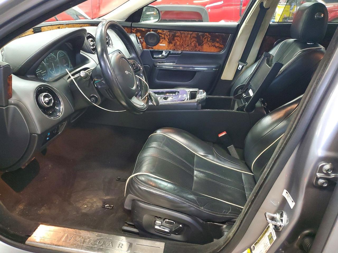 2011 Jaguar Xjl - Image 7