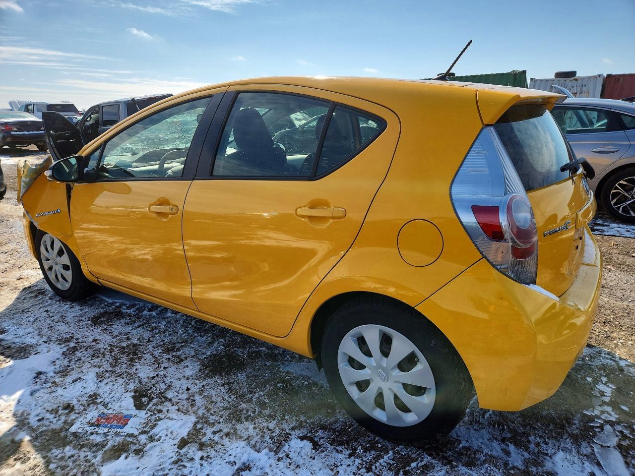 2014 Toyota Prius C Two - Фото 2
