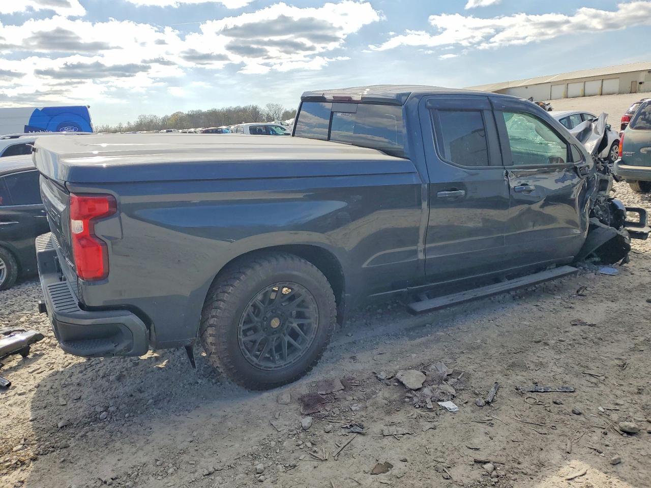 2021 Chevrolet Silverado K1500 Rst - Фото 3