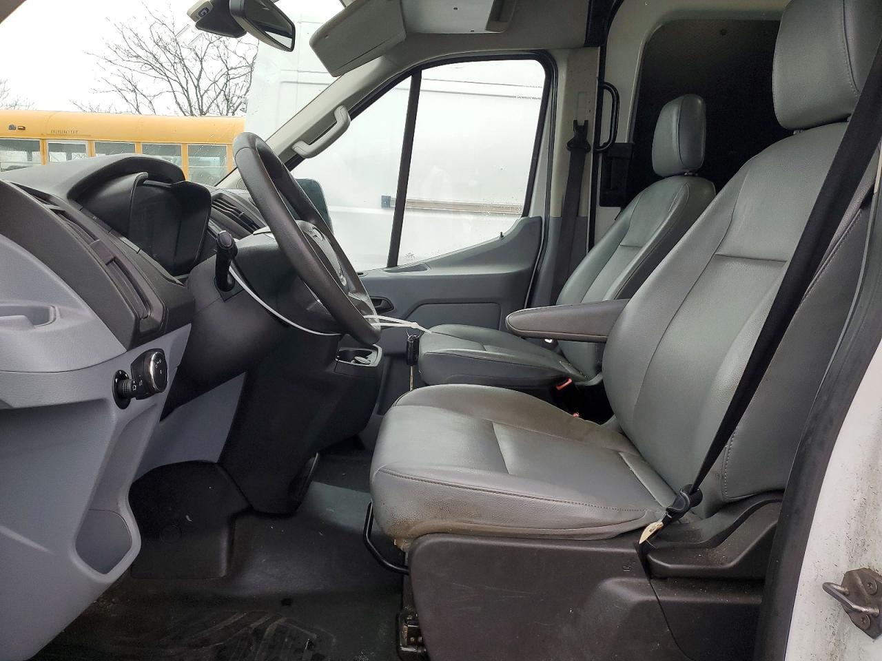 2019 Ford Transit 250 Utility / Service Van - Image 7