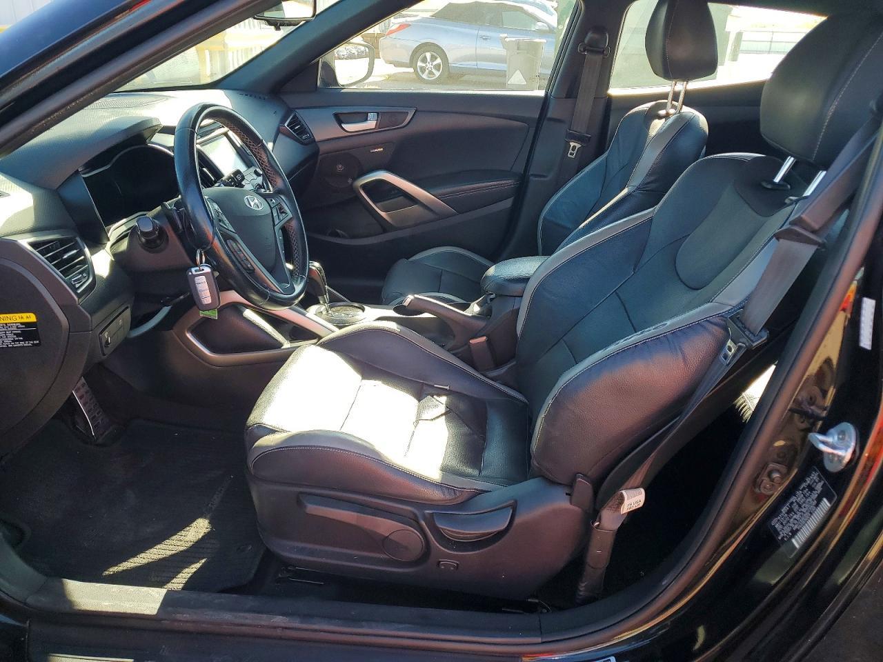 2016 Hyundai Veloster Turbo - Image 7