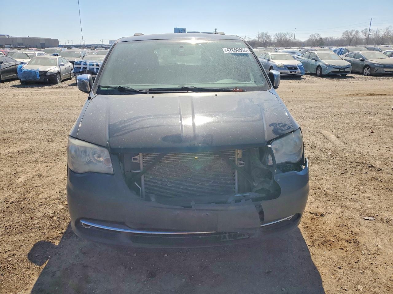 2014 Chrysler Town & Country Touring L - Фото 5