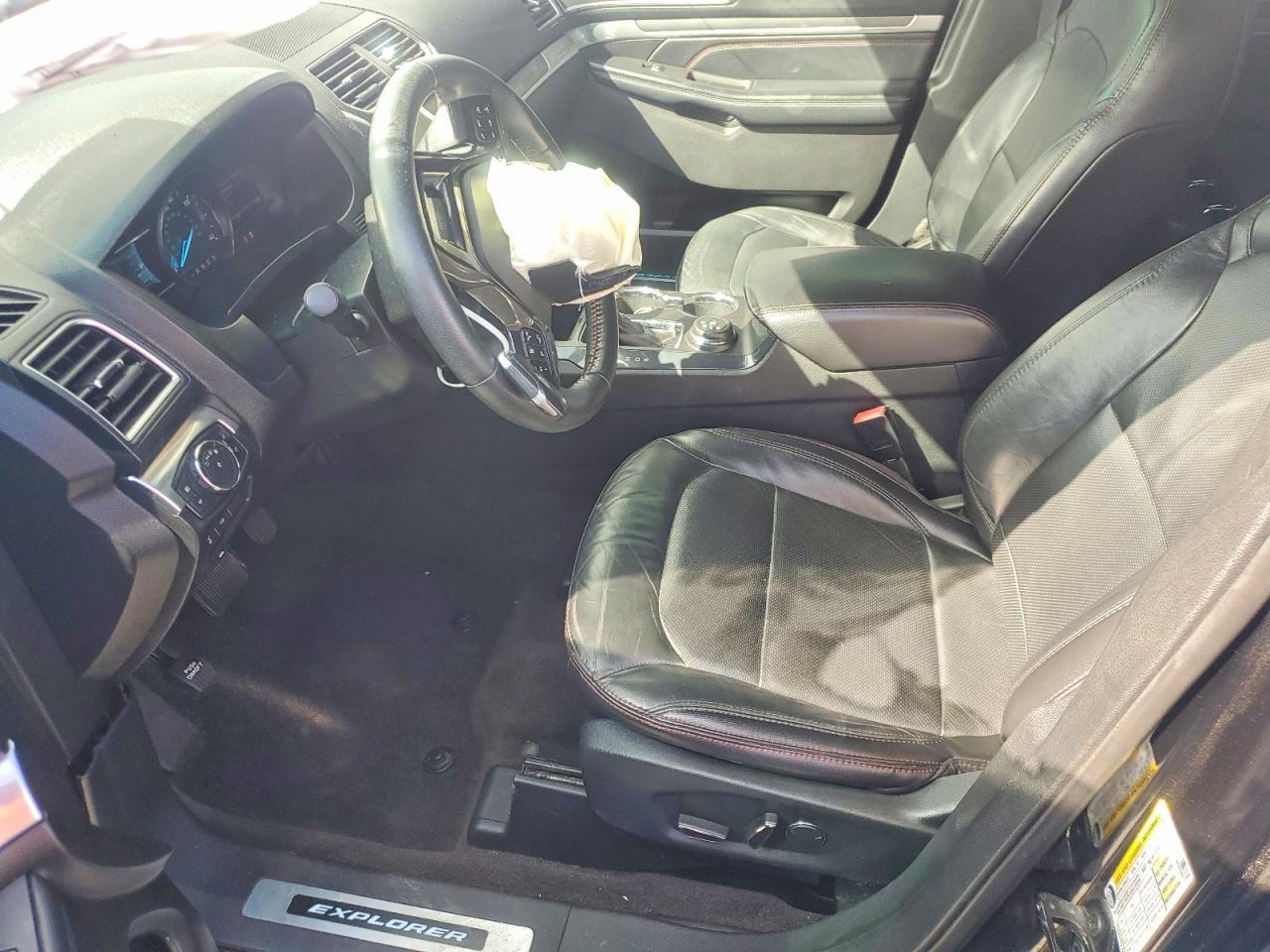 2017 Ford Explorer Sport - Image 7