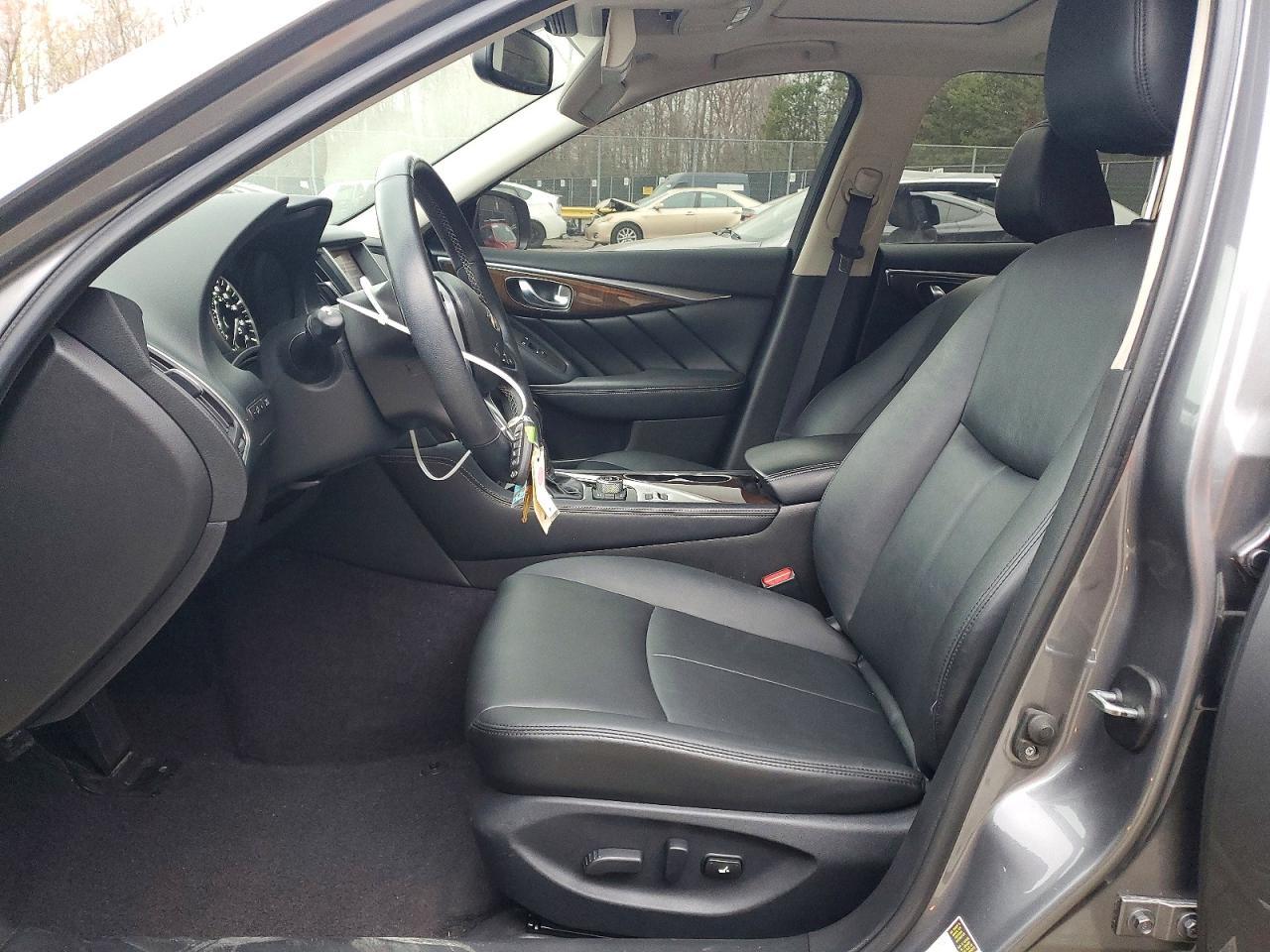 2018 Infiniti Q50 3.0T Luxe - Image 7