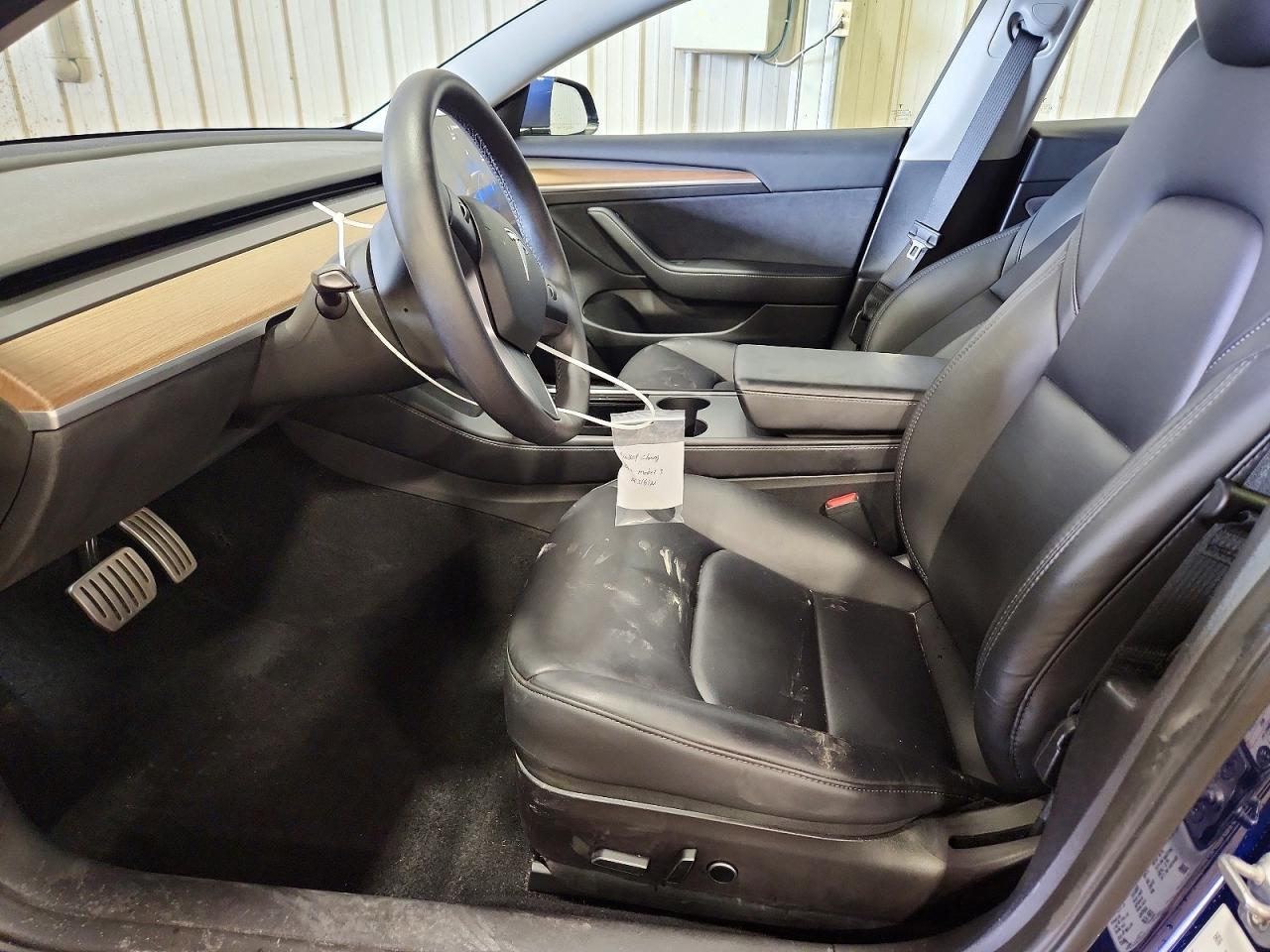2022 Tesla Model 3 - Фото 7