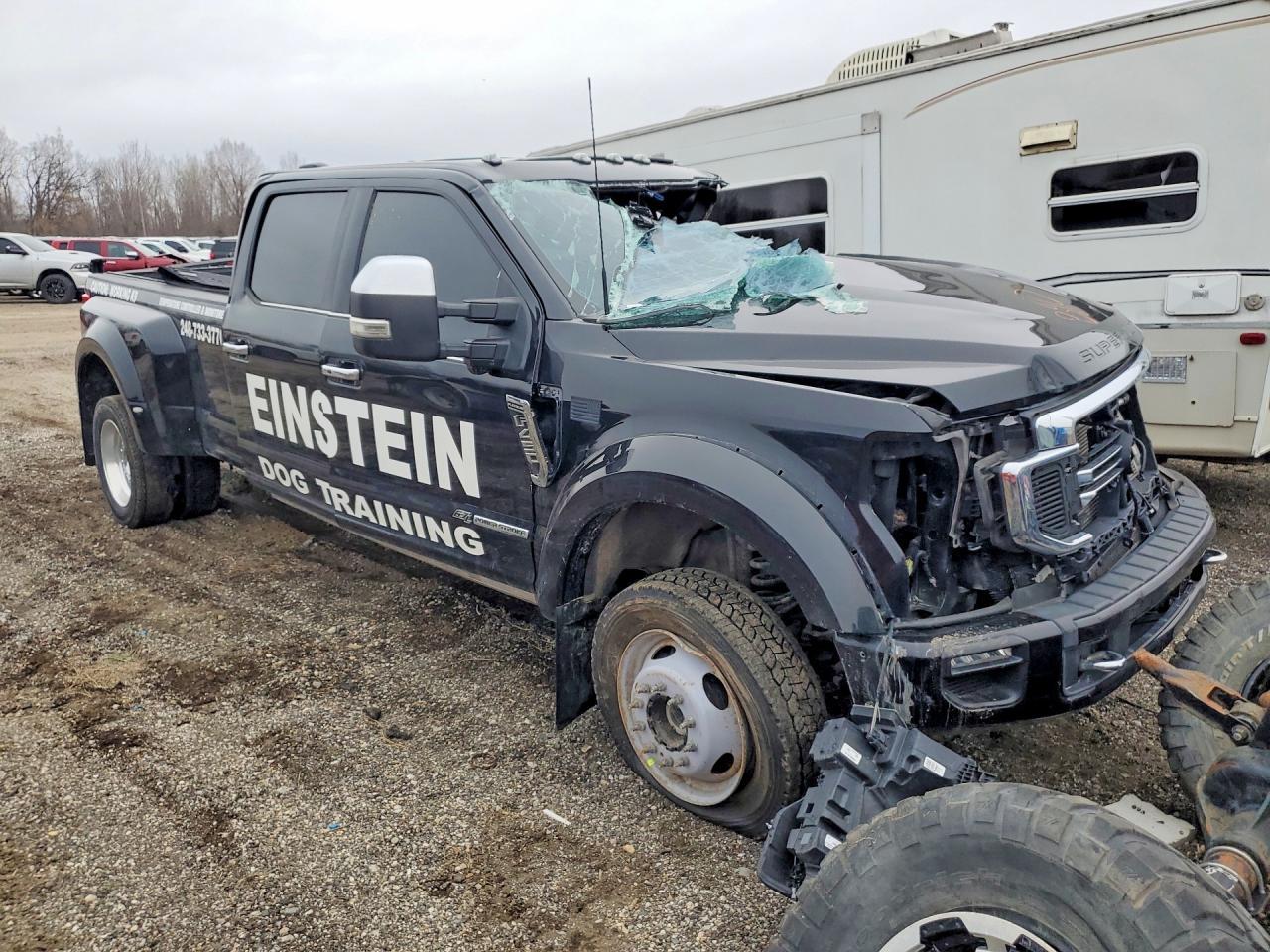 2022 Ford F450 - Фото 4