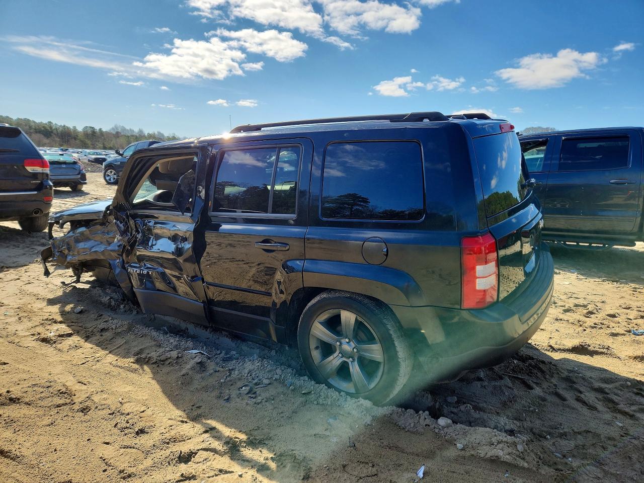 2014 Jeep Patriot Latitude - Image 2