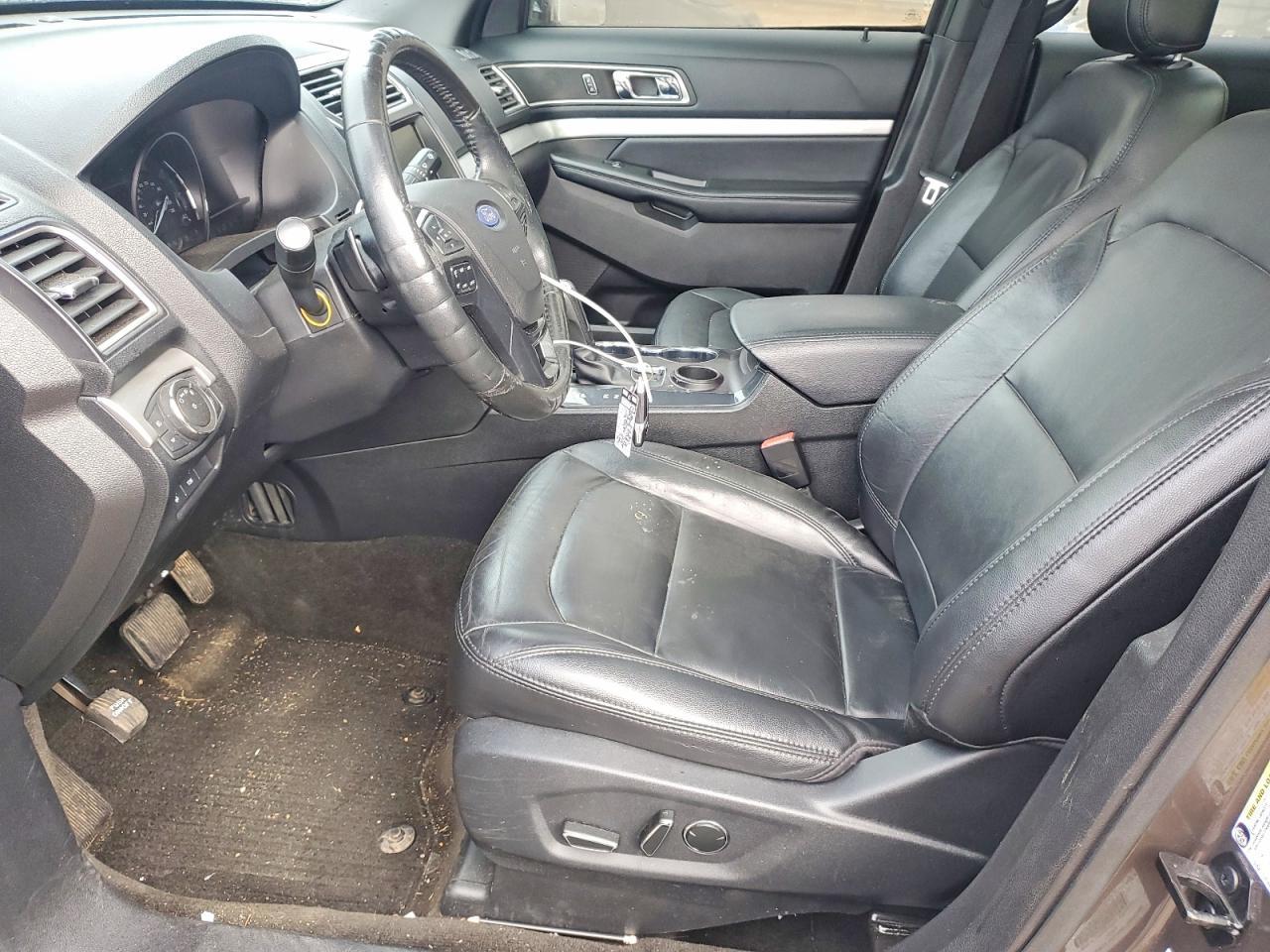 2016 Ford Explorer - Image 7