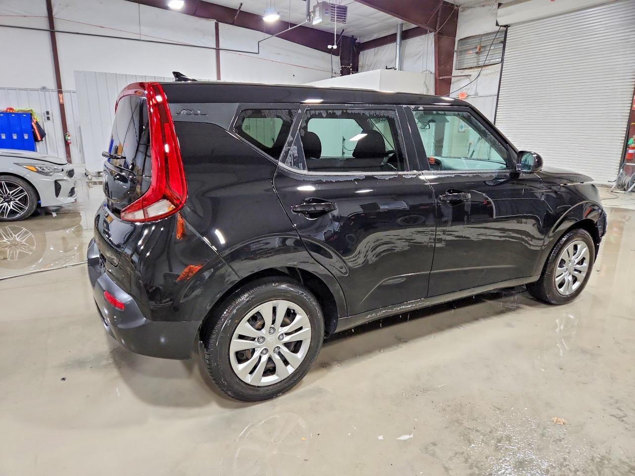 2022 Kia Soul Lx - Фото 3