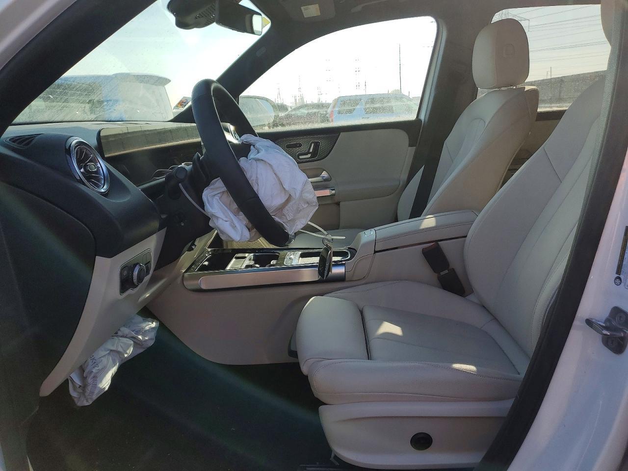 2025 Mercedes-Benz Glb 250 4Matic - Image 7