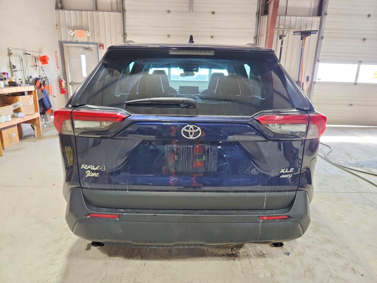 2023 Toyota Rav4 Xle Premium - Фото 6