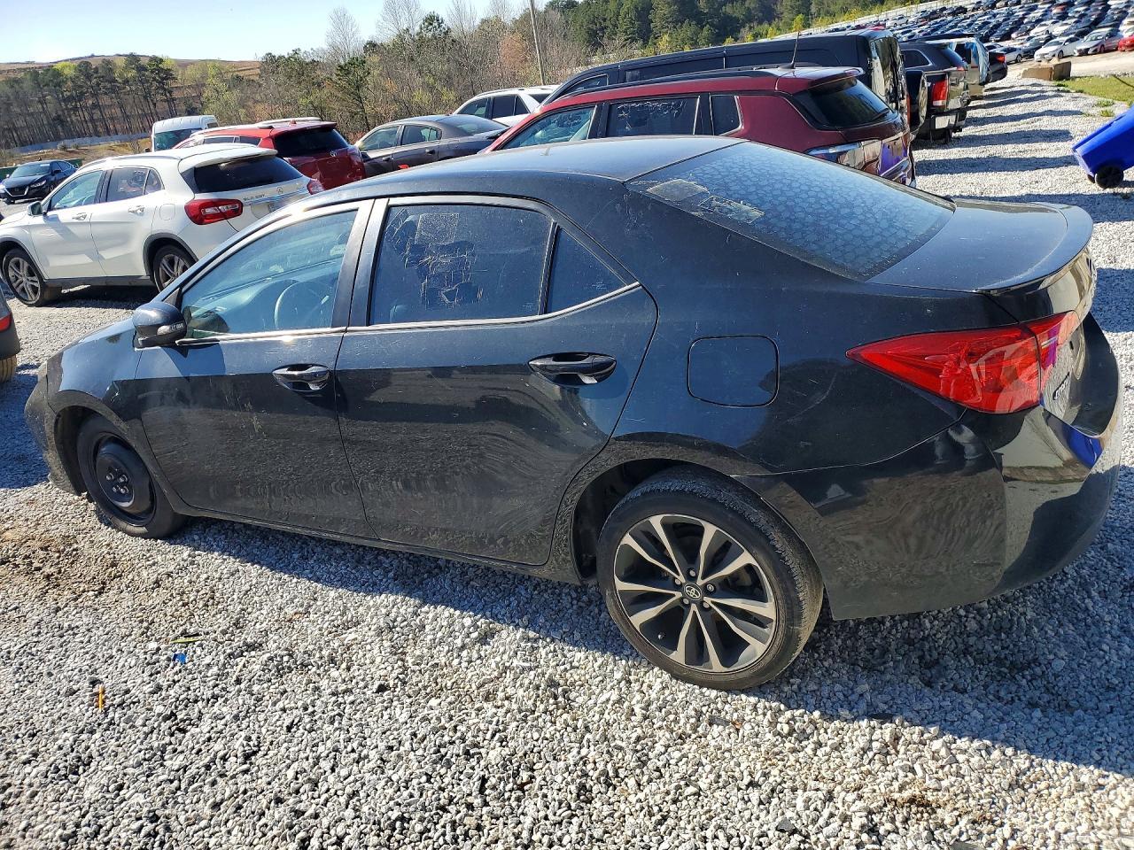2019 Toyota Corolla Se - Image 2