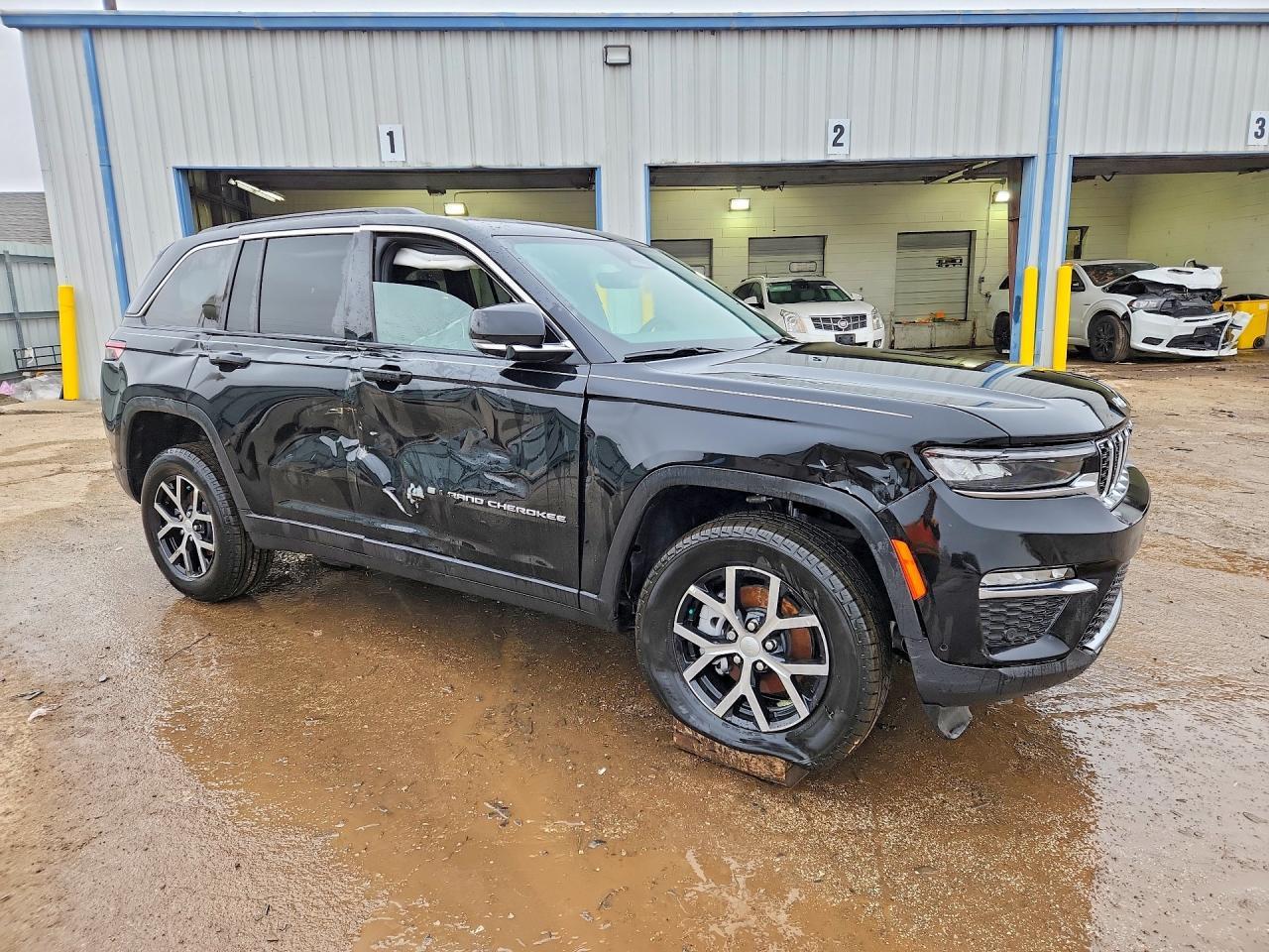 2025 Jeep Grand Cherokee Limited - Image 4