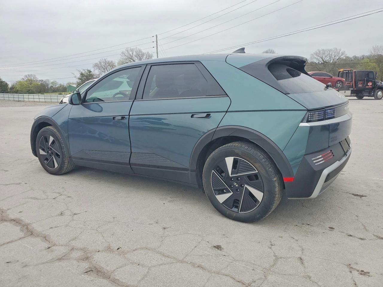 2025 Hyundai Ioniq 5 Se - Фото 2