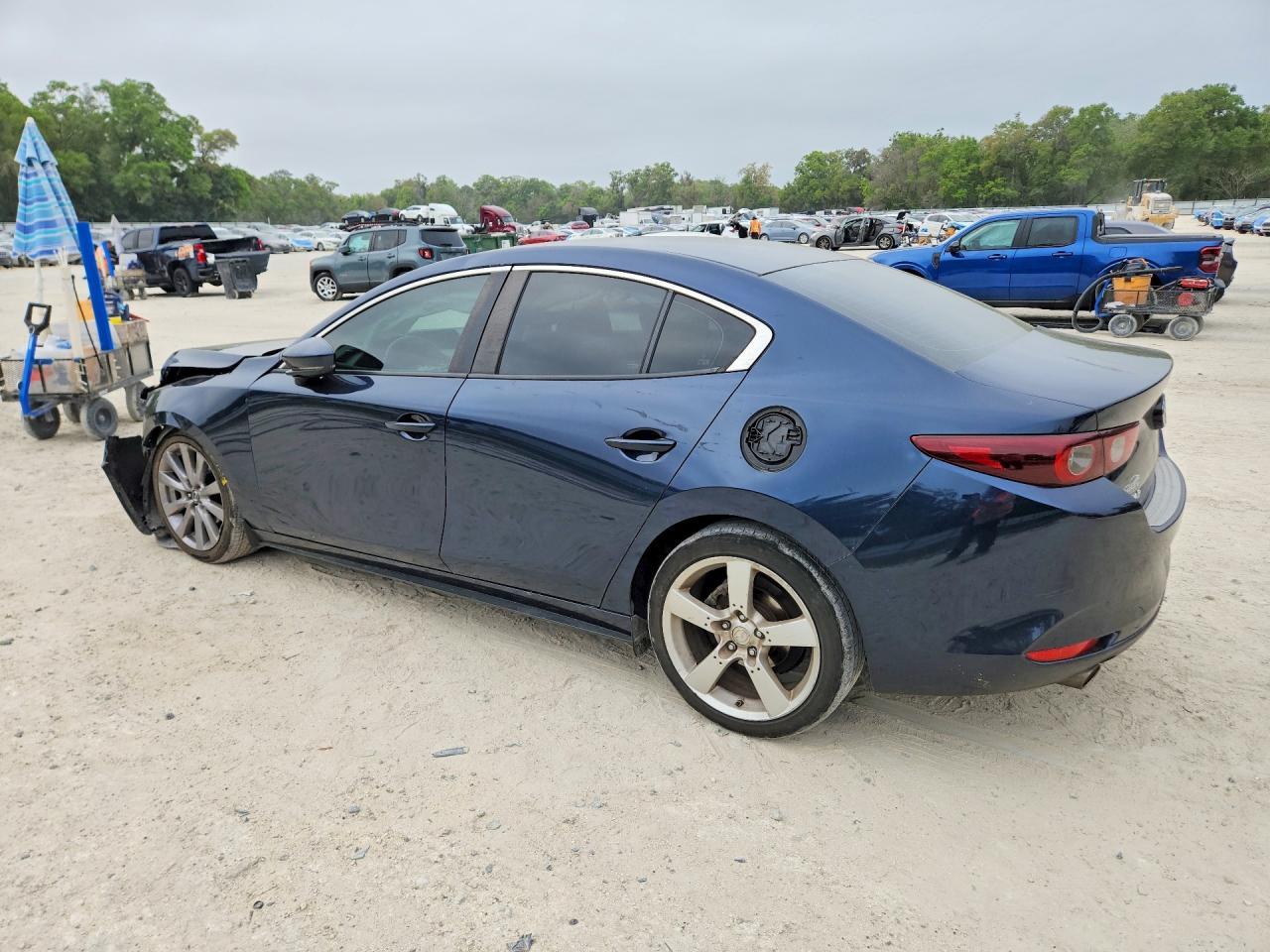2022 Mazda 3 Select - Фото 2