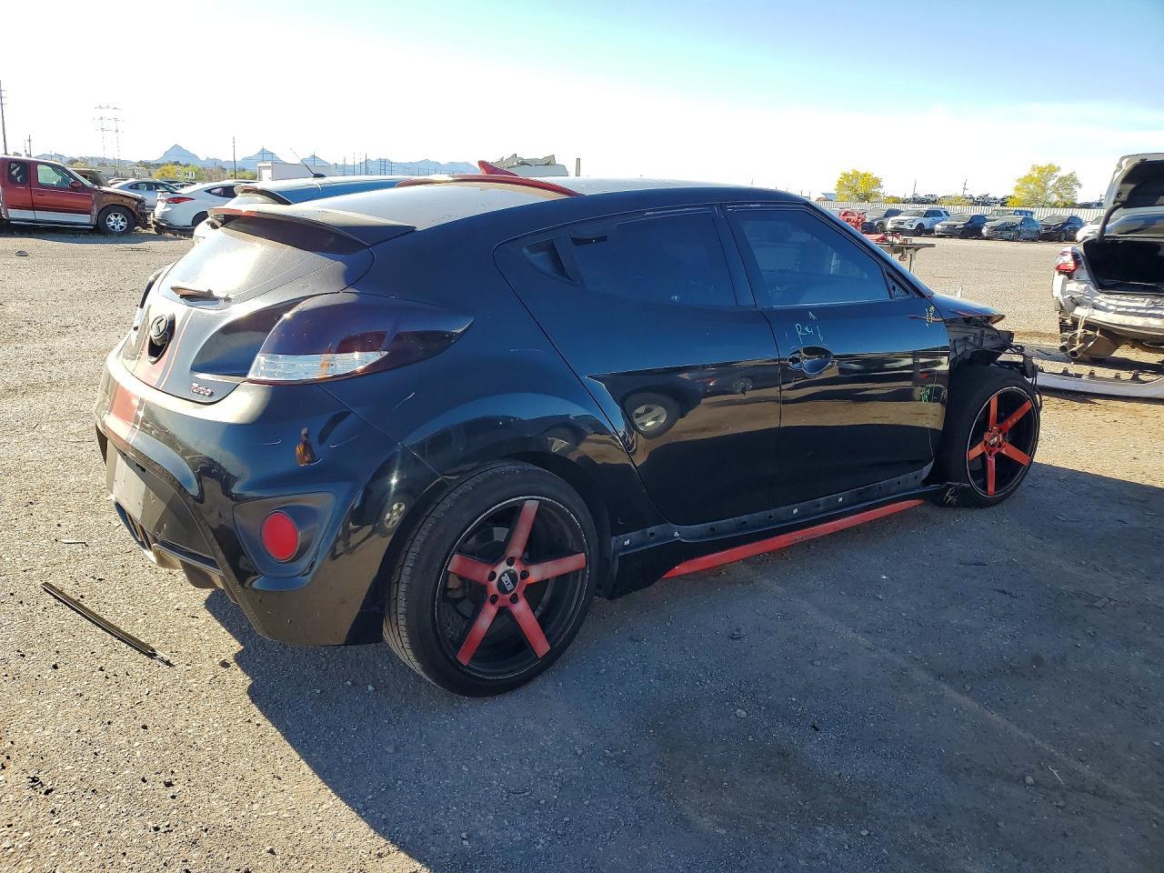 2016 Hyundai Veloster Turbo - Фото 3
